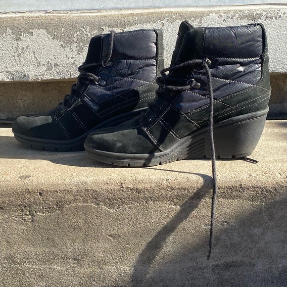 Caterpillar Thinsulated Winter Wedge Boots - Picture 4 of 7